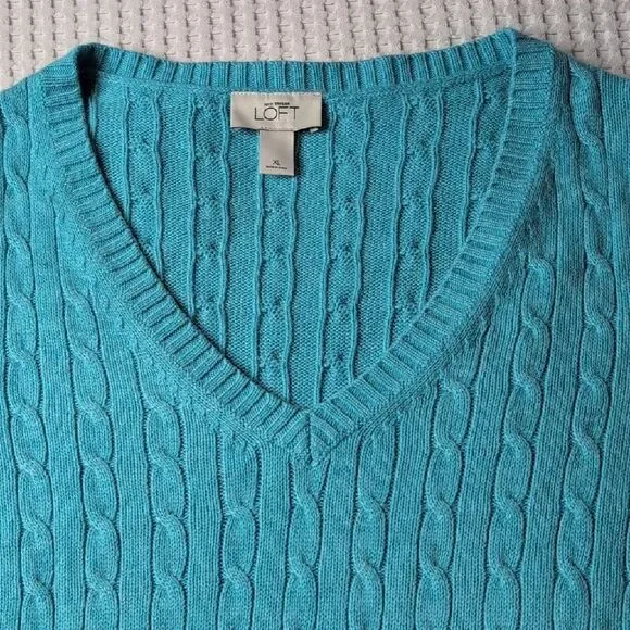 LOFT Women's Turquoise V-Neck Sweater - Picture 3 of 8